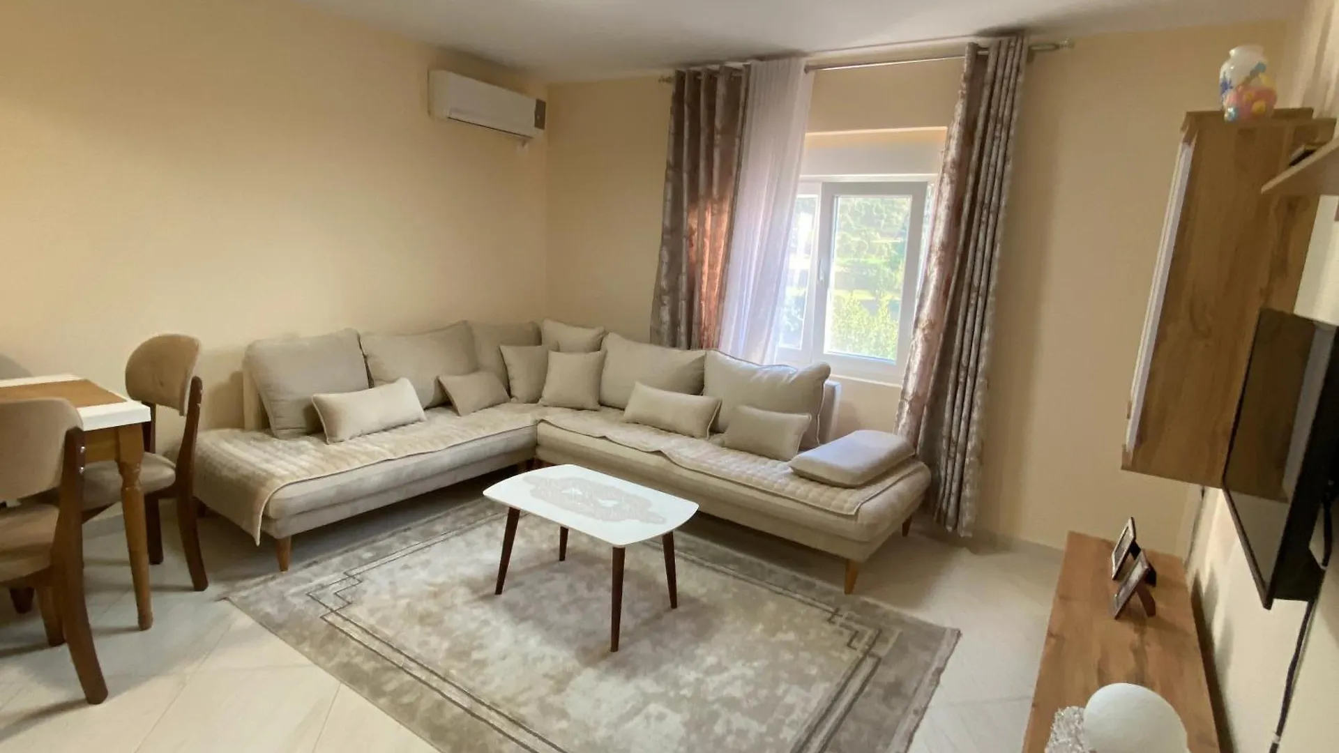 Vacation Home Ilia Permet 0*,